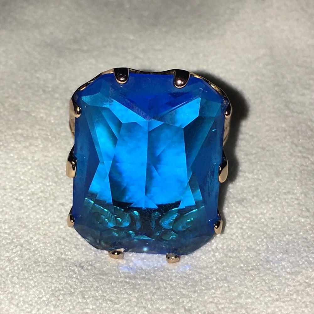 925 plated rose gold big Blue stone Ring 7.5